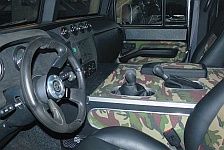 Комплектация Limited автомобиля ГАЗ-233001 Тигр в части интерьера салона машины предусматривала
