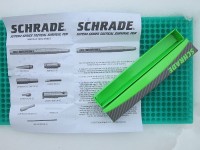 Шариковая ручка Schrade Survival Tactical Pen оснащена стеклобоем, огнивом и свистком
