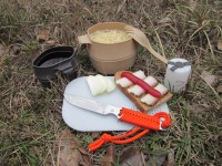 Обзор набора походной посуды Wildo Camp-A-Box Complete в полевых условиях